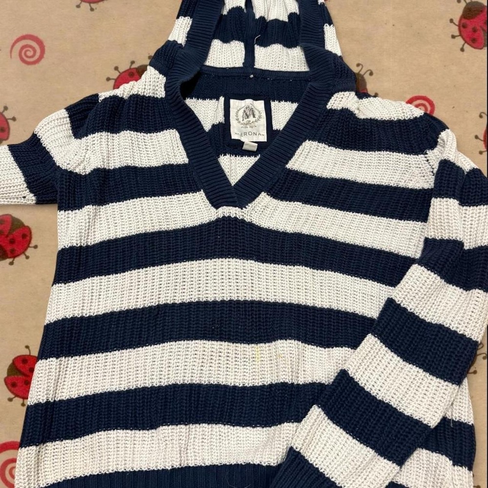 stripped hood sweater
